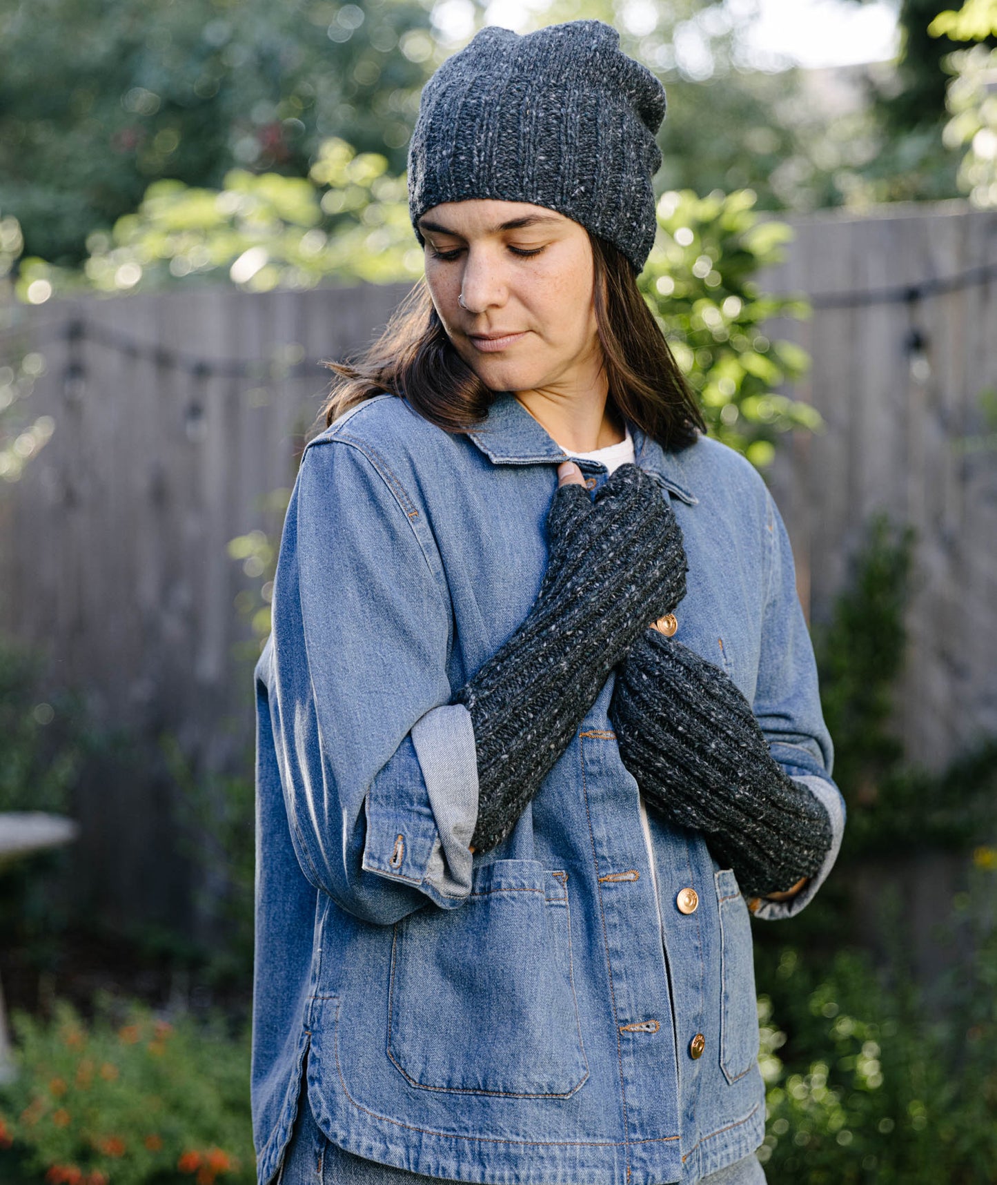 Ferryboat Mitts Using Kelbourne Woolens Lucky Tweed