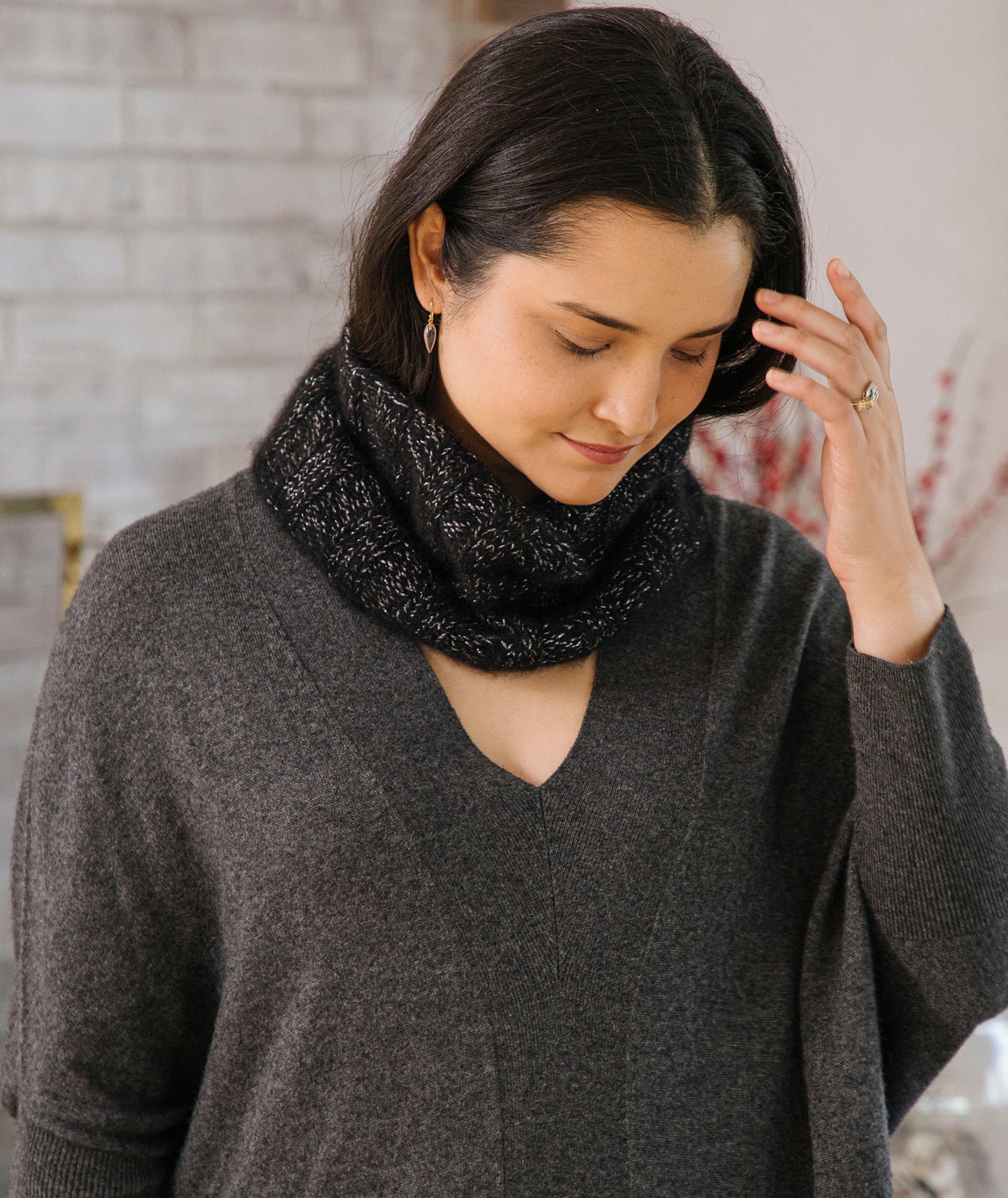 Common Time Cowl Using Lang Cashmere Light and Lana Grossa Brillino