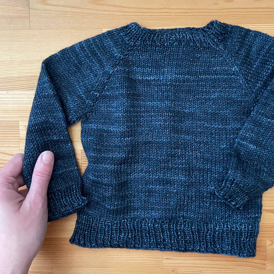 Baby Raglan Top by Amy Gunderson Using Madelinetosh Woolcycle Sport