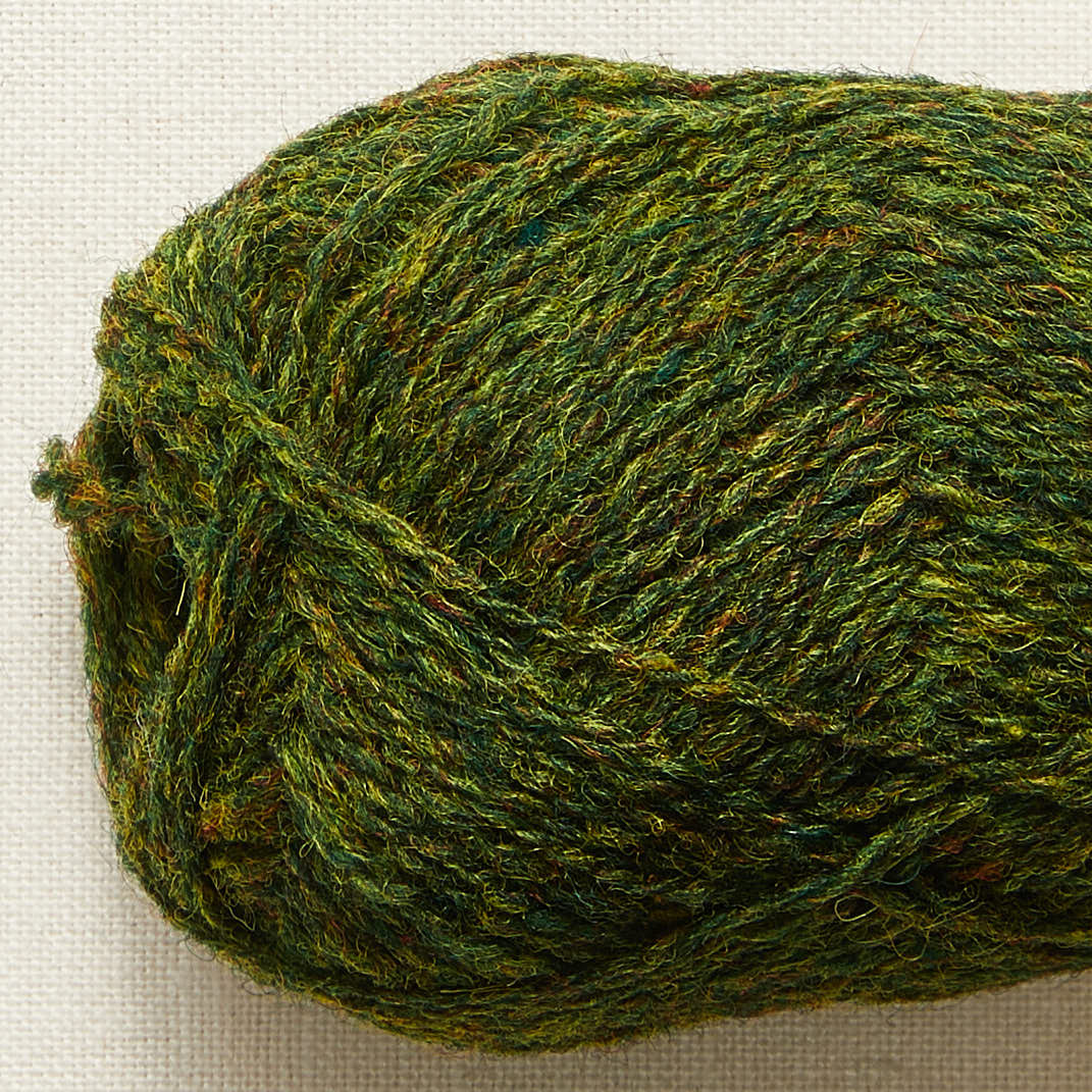 Jolly Wee Elf Using Jamieson's Shetland Spindrift