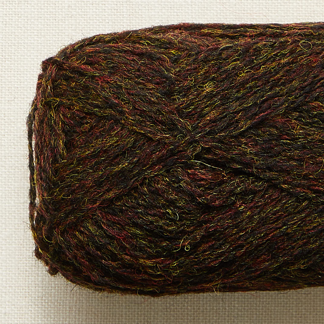 Jolly Wee Elf Using Jamieson's Shetland Spindrift