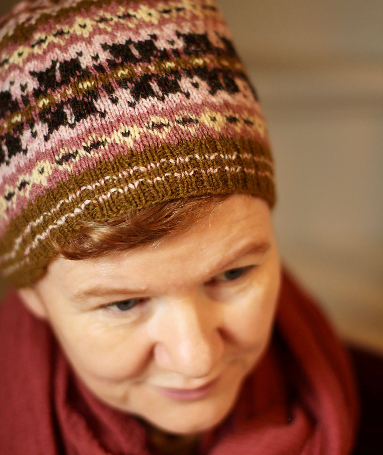 Yöl Moorie Holiday Hat Kit by Gudrun Johnston of Simply Shetland