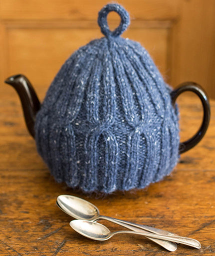 X x X Anniversary Tea Cozy: 4-cup Version Using Rowan Felted Tweed