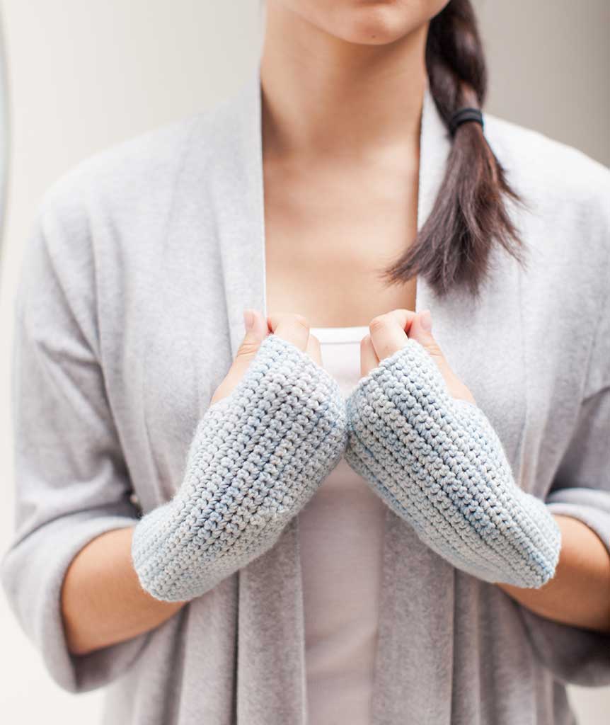 Crocheted Handwarmers: 1 Stitch 3 Ways Using Manos Maxima