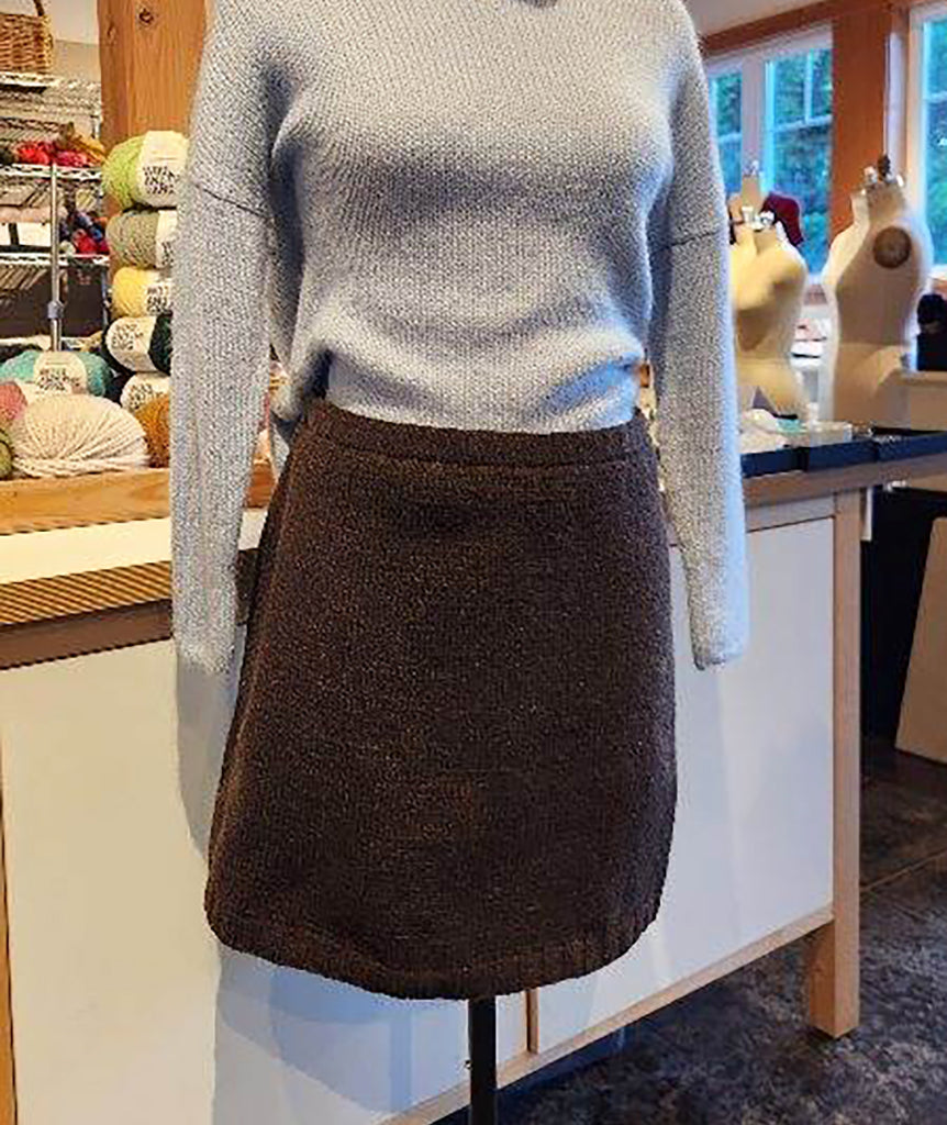 Simple Straight Skirt in Brooklyn Tweed Shelter