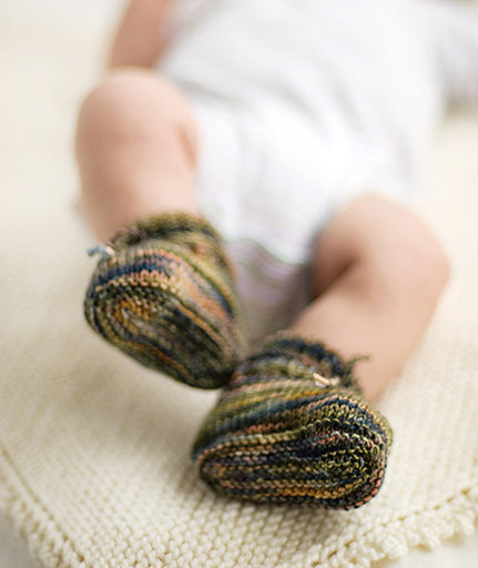 Stay-On Baby Booties (in 3 gauges) Pattern