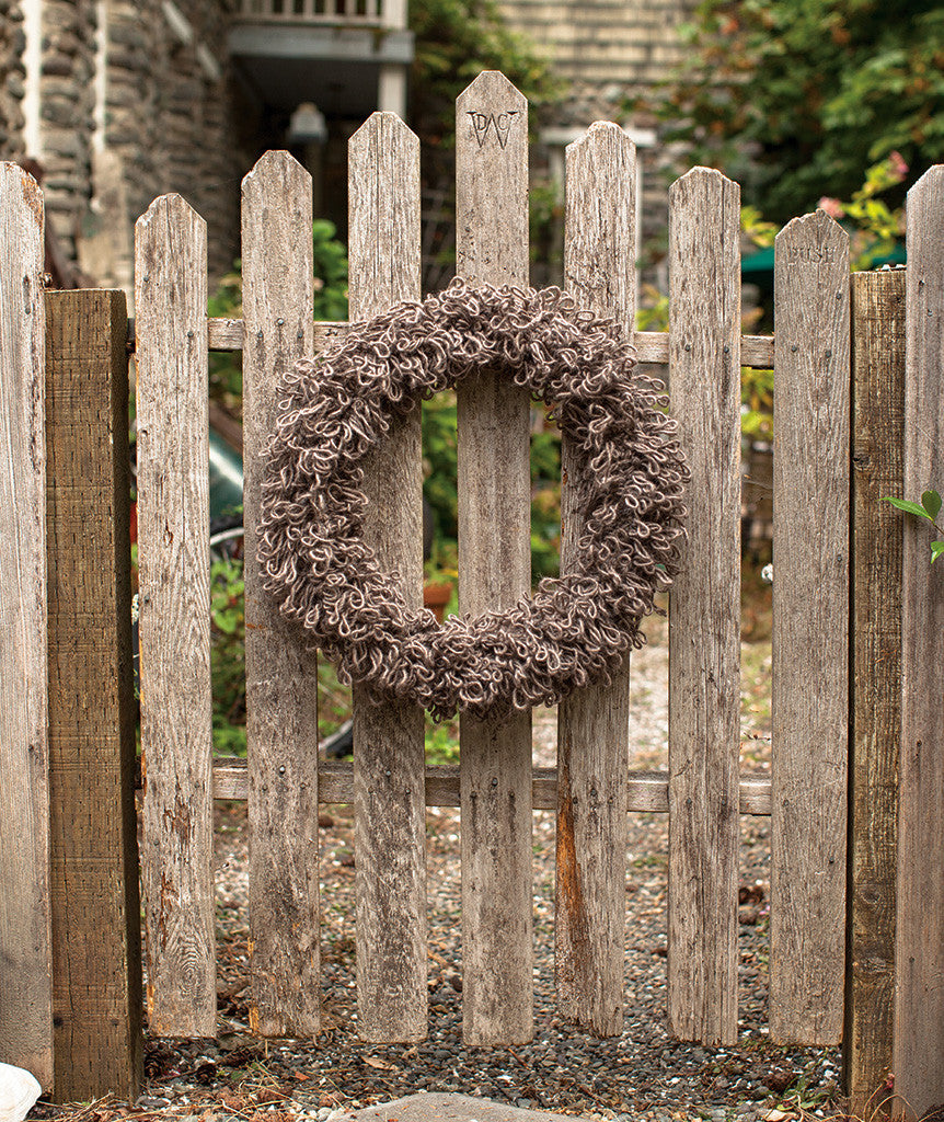 Woolly Wreath & Garland Pattern