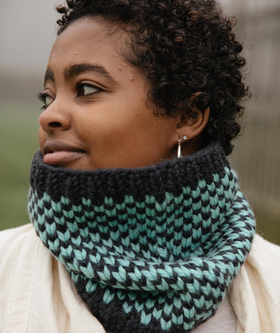 How To Make a Fleece Neck Warmer  Free Pattern - You Make It Simple