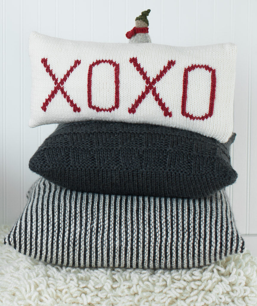 Geometric Pillow Cover Using Berroco Ultra Wool